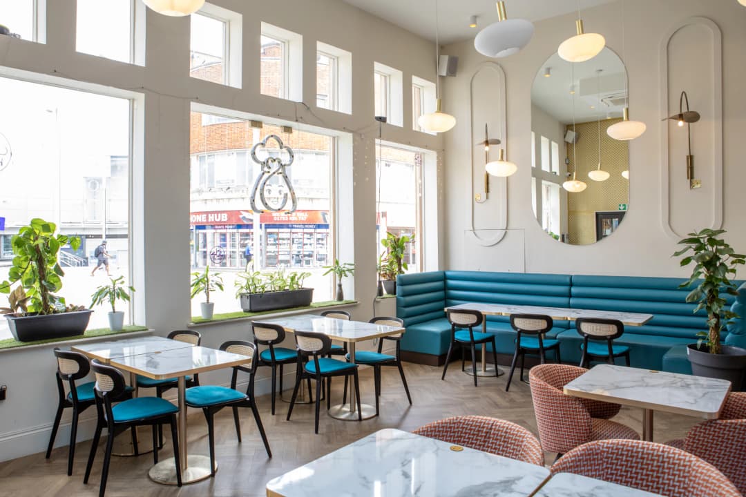 Restaurant facility 5